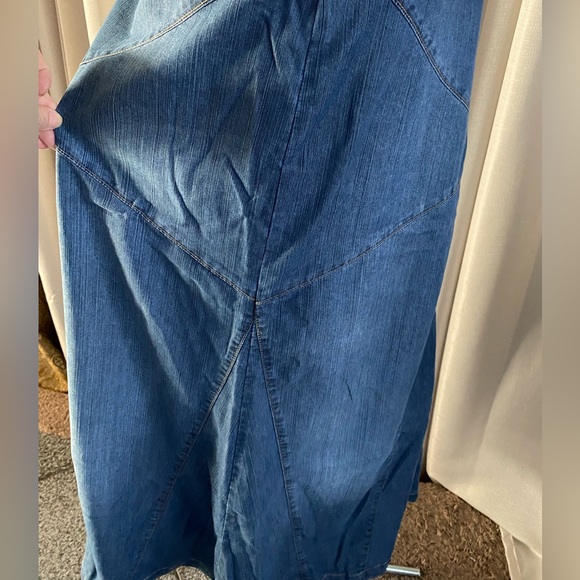Denim like ( polyester and Lycra ) maxi skirt - Picture 4 of 8